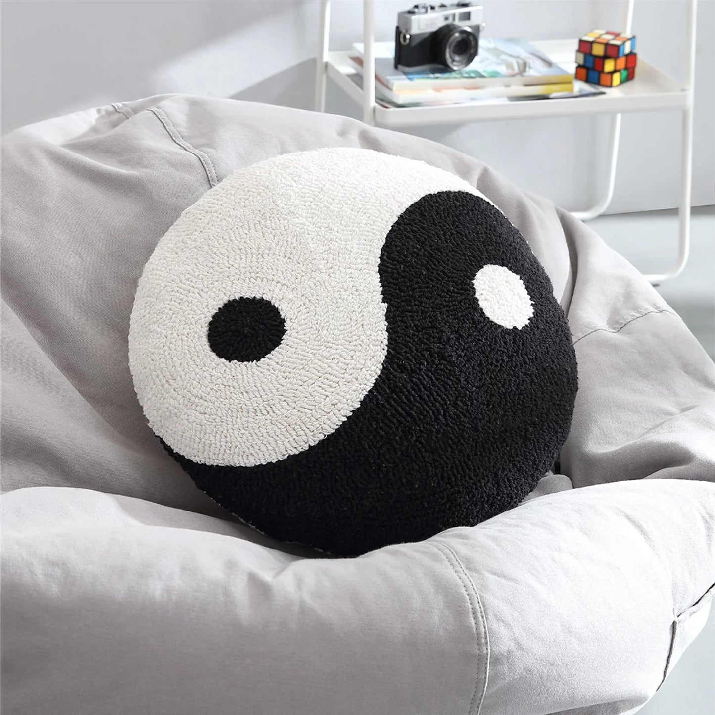 16" X 16" Yin-Yang Decorative Pillow, Black and White